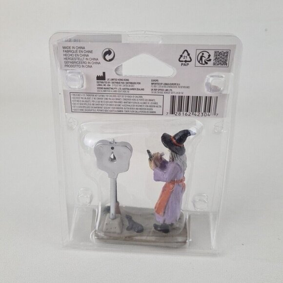 Lemax 42304 Spooky Town Illegal Broom Parking Meter Maid - Picture 4 of 4